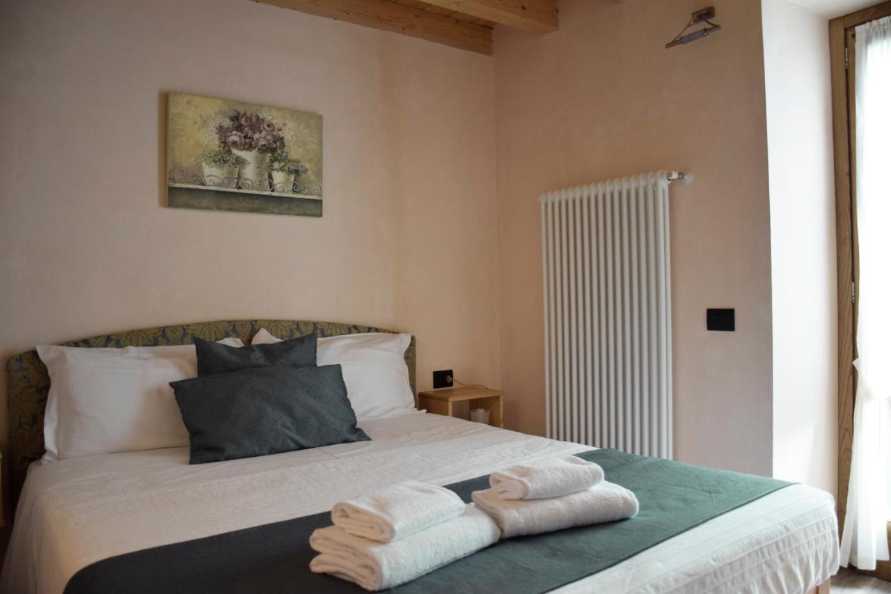 La Tana Del Tasso Rooms&Breakfast Camerata Cornello エクステリア 写真