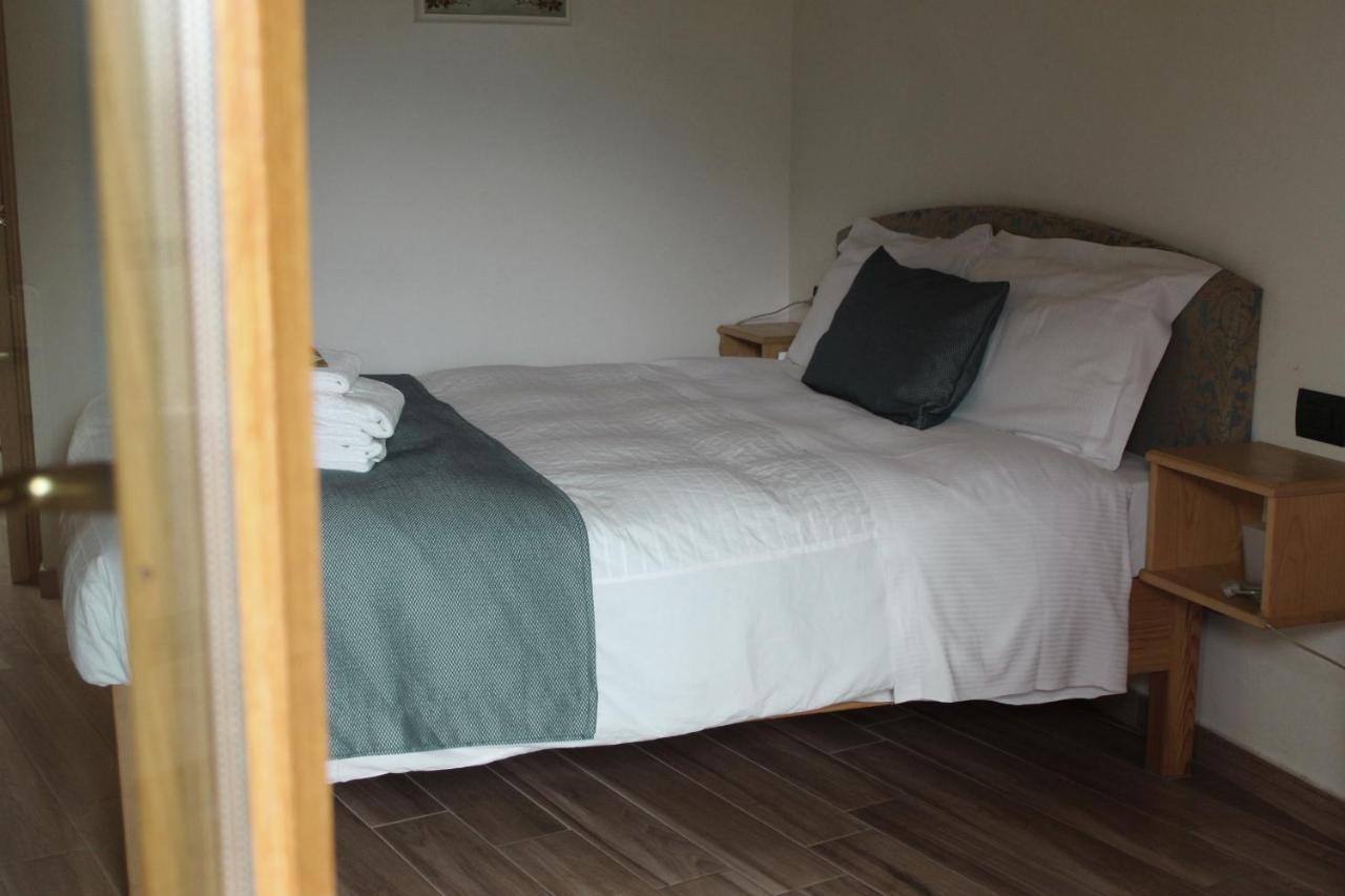 La Tana Del Tasso Rooms&Breakfast Camerata Cornello エクステリア 写真