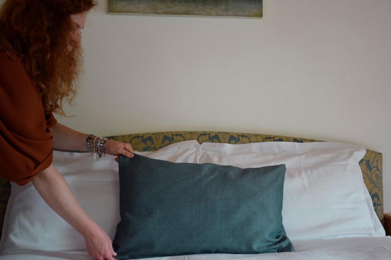 La Tana Del Tasso Rooms&Breakfast Camerata Cornello エクステリア 写真