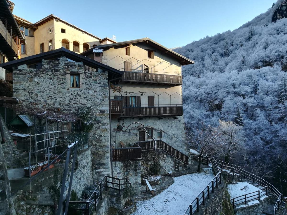 La Tana Del Tasso Rooms&Breakfast Camerata Cornello エクステリア 写真