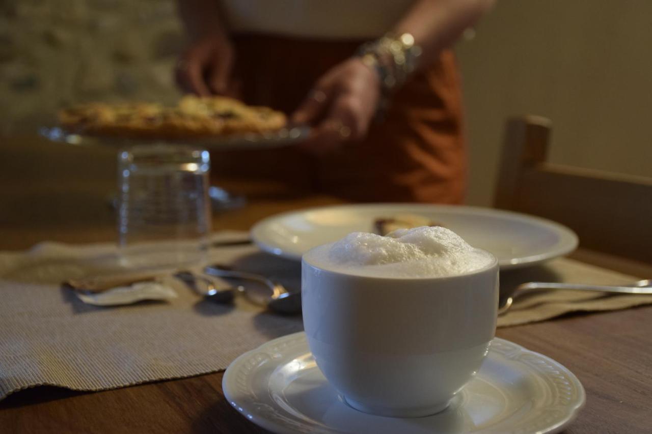 La Tana Del Tasso Rooms&Breakfast Camerata Cornello エクステリア 写真