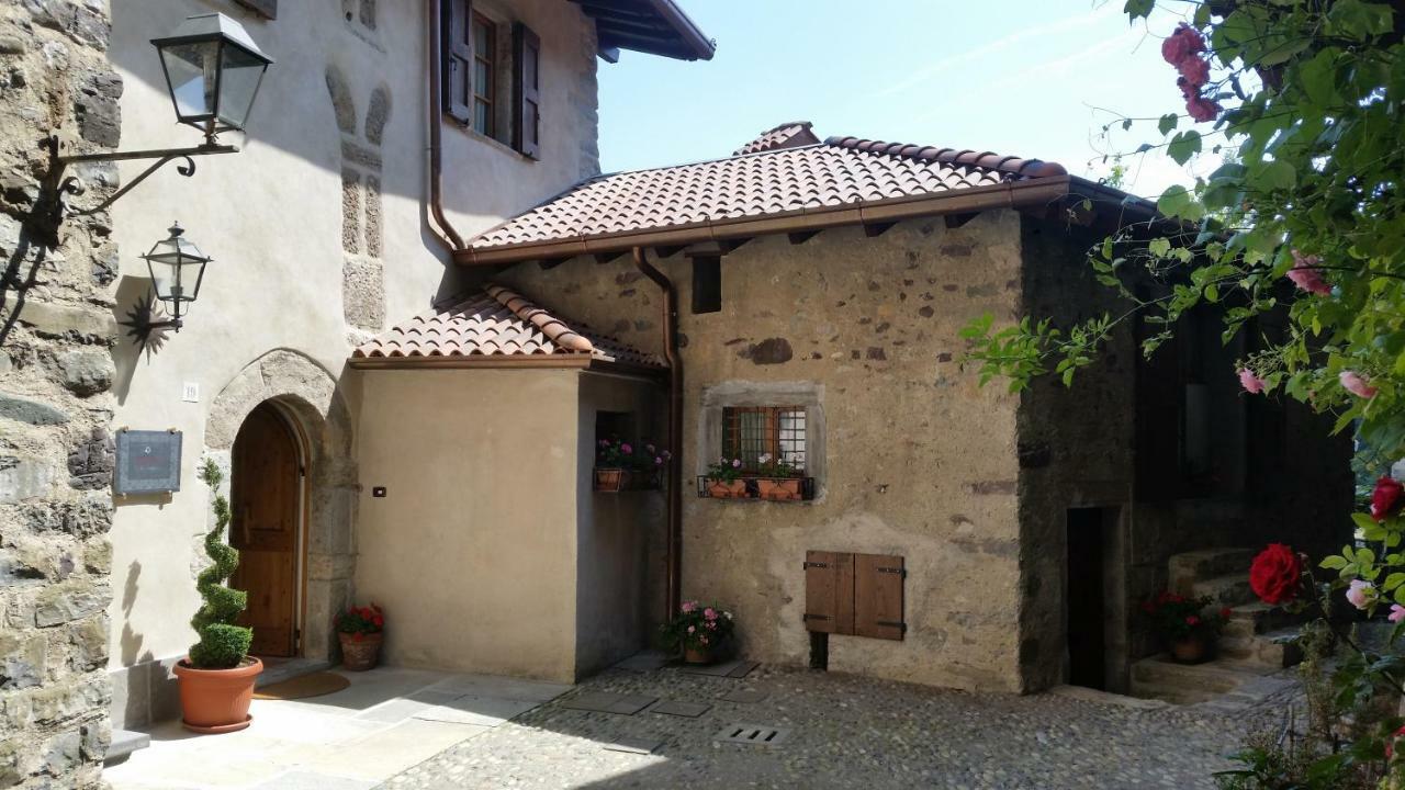 La Tana Del Tasso Rooms&Breakfast Camerata Cornello エクステリア 写真